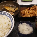 吉野家 - 飯は不味い