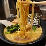 無敵家 - 麺リフト