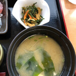 地魚料理 恵比須 - 小鉢と味噌汁