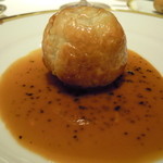 レ セゾン - 12.5ジェラール ボワイエ”氏 直伝のトリュフのパイ包み焼き