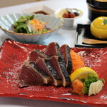 Straw-grilled bonito set meal