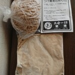 王者-23 - お持ち帰り柳葉魚つけ蕎麦(大)の一式