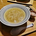 haraippai - 淡麗塩らぁ麺税込880円