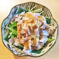 2 豚バラ肉の温しゃぶ-ごま酢だれ-