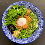 東京煮干屋本舗 - パクチーまぜそば