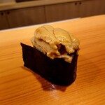 鮨 あらい - 赤ウニ