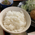 Tonkatsu Tonshin - 定食のご飯はこれくらい