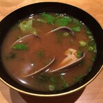 鮨 万代 - あさりの味噌汁