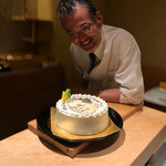 にい留 - とても嬉しそうな店主