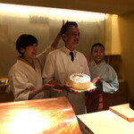 にい留 - 奥様もお茶目　笑