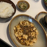 モダンチャイニーズブラッセリ― HALOW - 