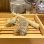 御園天丼 下の一色 - 牡蠣、くじら、細たけのこ