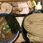中華蕎麦 とみ田 - つけめん(大)＋特選全部のせトッピング
