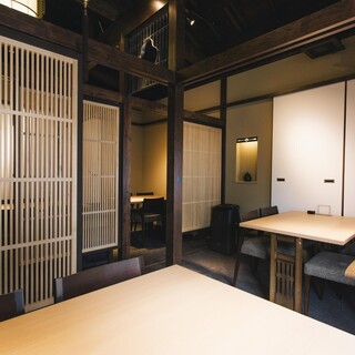 2階半個室（4名席）