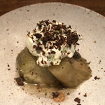 ろっかん - 枝豆のサワークリーム＋醤油粕on茄子