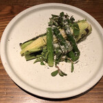 ろっかん - ヤングコーンwithアスパラとカタバミソウ