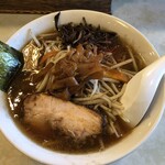 拉麺屋 日昇亭 - もやし炒めラーメン