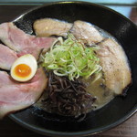 かしや - 濃厚とんこつらーめん（リニューアルスープVer）