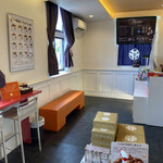 三日月屋 - 店内雰囲気