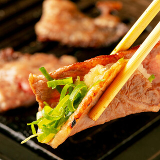 にく楽家 鐵牛 黒毛和牛赤身肉とホルモン焼肉屋_2