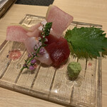 Sake To Meshi Takuwo - お造り小皿盛り
                        キンメ、マグロ、かつお、ブリトロ