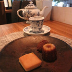 グルマンディーズ - カヌレがおいしい