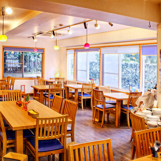 Large windows, spacious table seats