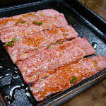 スタミナ苑 - 上カルビ（＊でも切り方が違う）