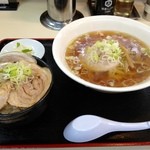 麺屋　手ごね竹 - Bセット（ラーメン＋チャーシュー丼）800円