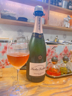 スタンドシャン食 Osaka北新地 Champagne & GYOZA BAR - 