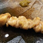 焼き鳥 ばかちん - 串を打つのは難しいのかも知れないけど、サッと無くなるセセリーヌ