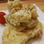 焼き鳥 ばかちん - ポテサラハーフ、のちにさらにハーフを頼みますが、、、
