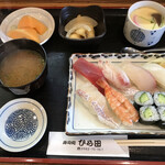 Hirata - 寿司定食＝８８０円 税込
                        カッパの細巻き＝４００円 税別