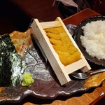 魚すこぶる 酒すこぶる どうどう - 小箱うに(1680円)