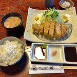 とんかつ 新 - ロースかつ定食