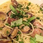 ビストロケンヂ - 本日のパスタは、アサリと小松菜のオイルソース♪