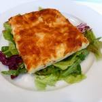 ブーケ・ド・フランス - 前菜　桜エビのクロックムッシュ　サラダ添え