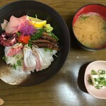 明石海鮮丼780円税込