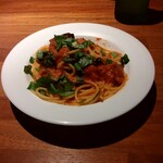 ガンバコルタ - ２品目    越の丸ナスとバジリコのトマトソースのスパゲッティ。