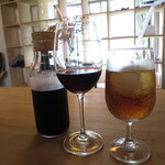 ジンジャーエール辛口 400円＆赤ワインデキャンタ 800円(2020年6月)