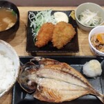 人宿町食堂 - 干物定食・８００円
