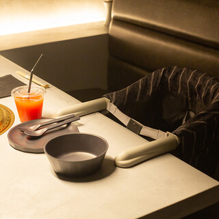 子供椅子や子様用のメニューのご用意可能（要相談）※子供用食器・コップあり