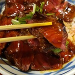 金沢肉食堂 10&10 - 肉食堂ステーキ丼　肉アップ