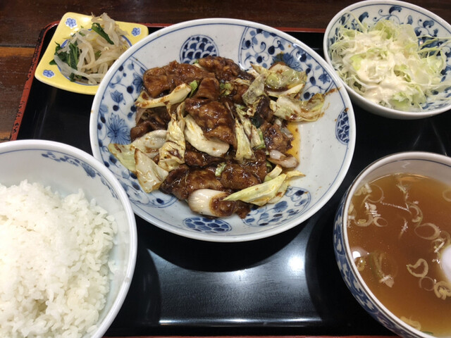 上席斤饼水饺店 上席斤饼水饺店