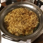 牛もつ鍋 どばい - 中華麺