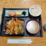 大衆割烹まつや - 天丼（ランチ）600円