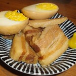 揚鶏屋　伊予 - 煮豚