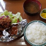 キッチンはっとり - ◆「盛り合わせ定食」 
            エビフライ・唐揚げ・ハンバーグ・サラダ・お味噌汁