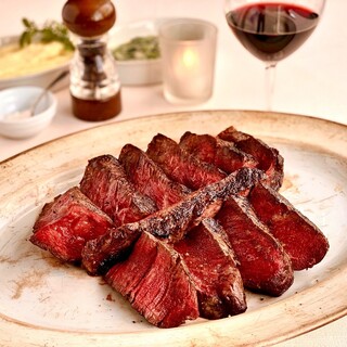 ディナー 21日間熟成ポーターハウス650ｇ サーロインとテンダーロイン フィレ の2種類のお肉をお楽しみ頂ける贅沢コース 偶数人数様でのご予約限定 37 Steakhouse Bar サーティーセブンステーキハウスアンドバー 六本木 ステーキ 食べログ