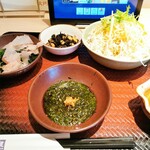 大戸屋 - あかもく、しゃきしゃきキャベツ、ほうれん草のおひたし、ひじきの煮物